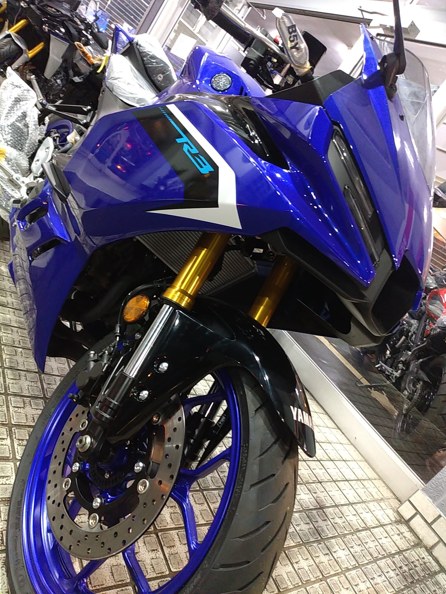 YZF-R3 締切7/3 希望価格をメッセージにて送ってください ヤマハ（YAMAHA） YZF-R3の型式・スペックならバイクブロス