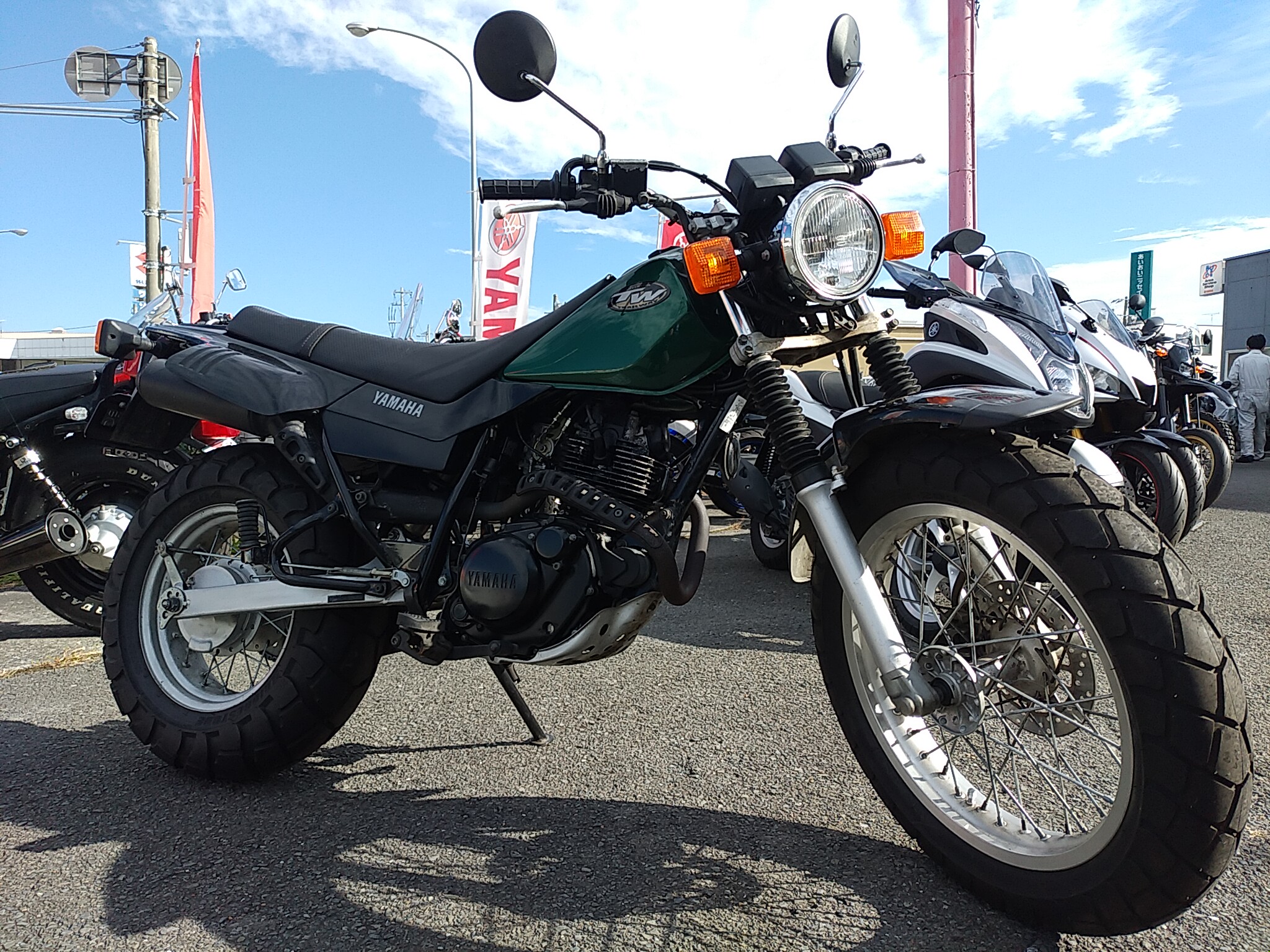 YAMAHA TW125 - 【公式】Motor